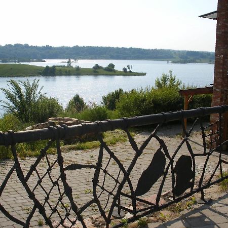 Tvirtove Prie Didziulio Hotel Dėdeliškės Buitenkant foto