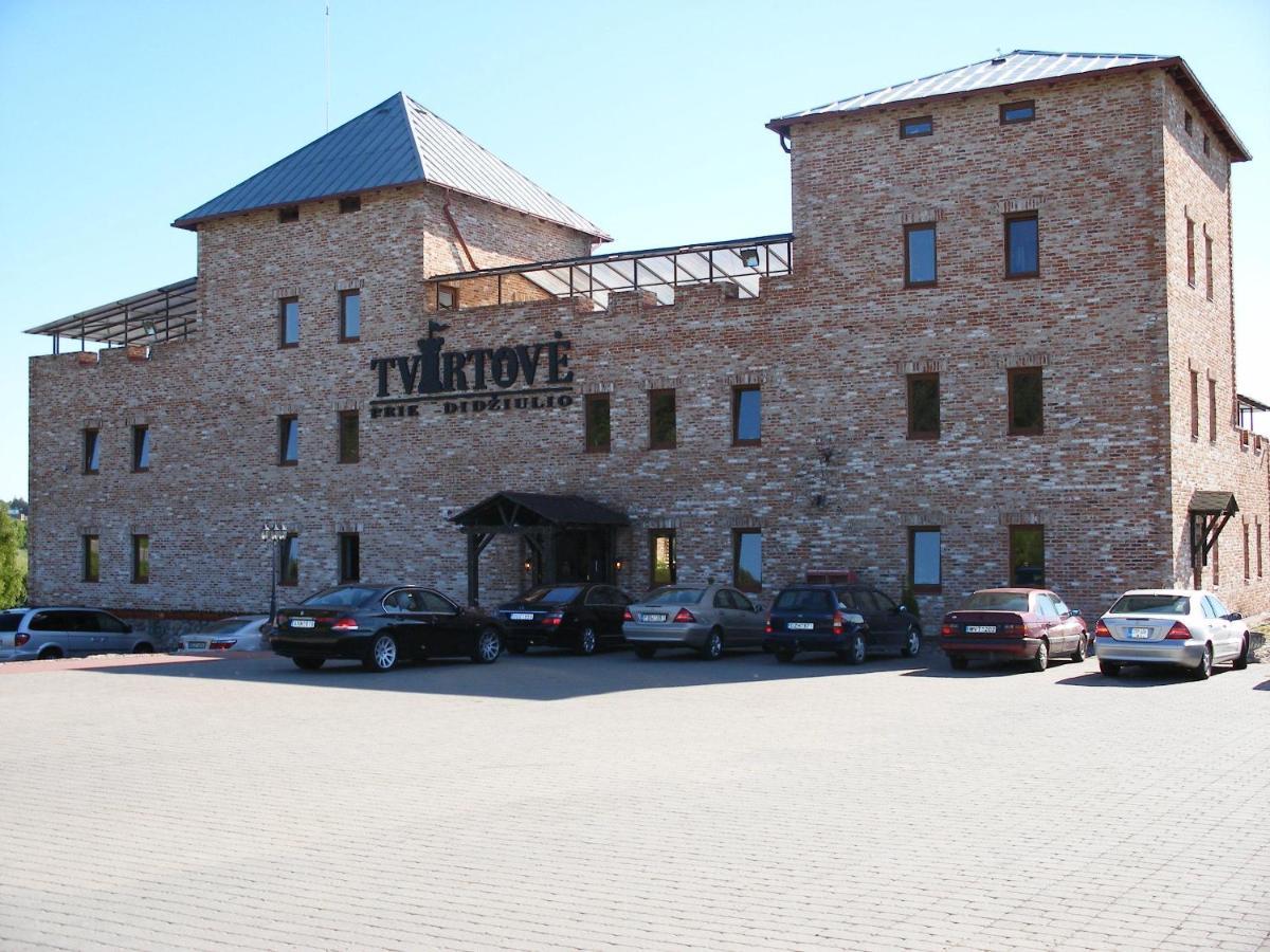 Tvirtove Prie Didziulio Hotel Dėdeliškės Buitenkant foto