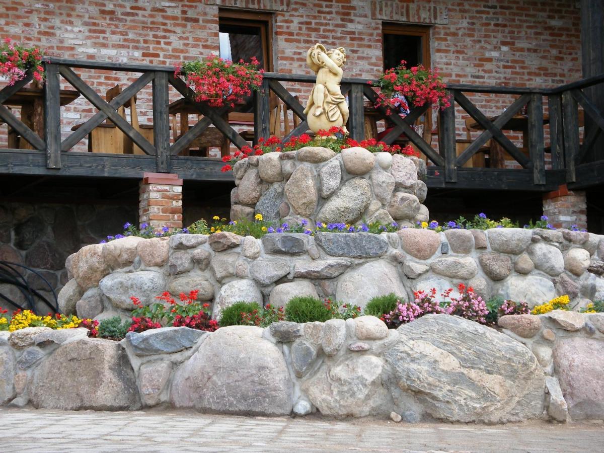 Tvirtove Prie Didziulio Hotel Dėdeliškės Buitenkant foto