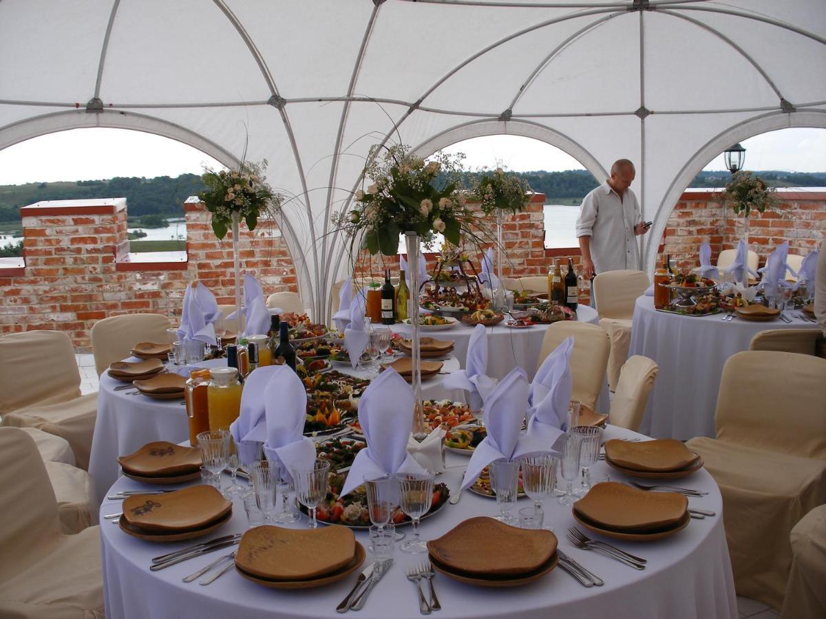 Tvirtove Prie Didziulio Hotel Dėdeliškės Buitenkant foto