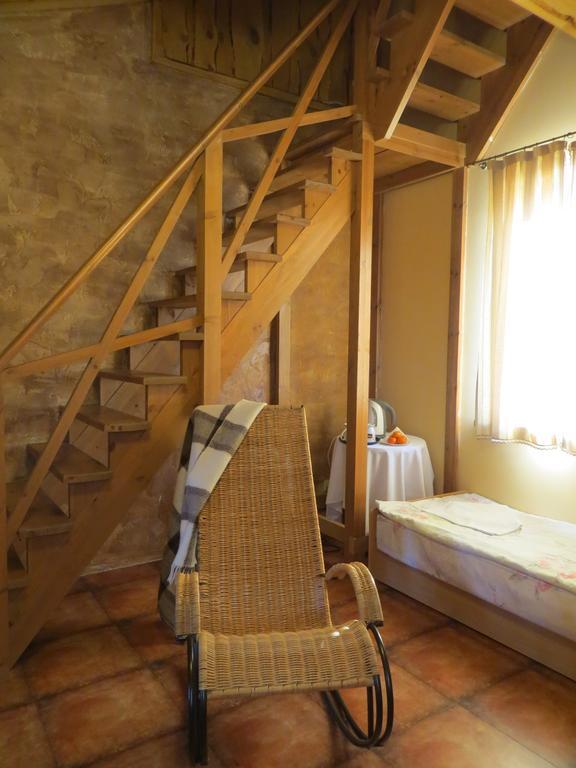 Tvirtove Prie Didziulio Hotel Dėdeliškės Kamer foto